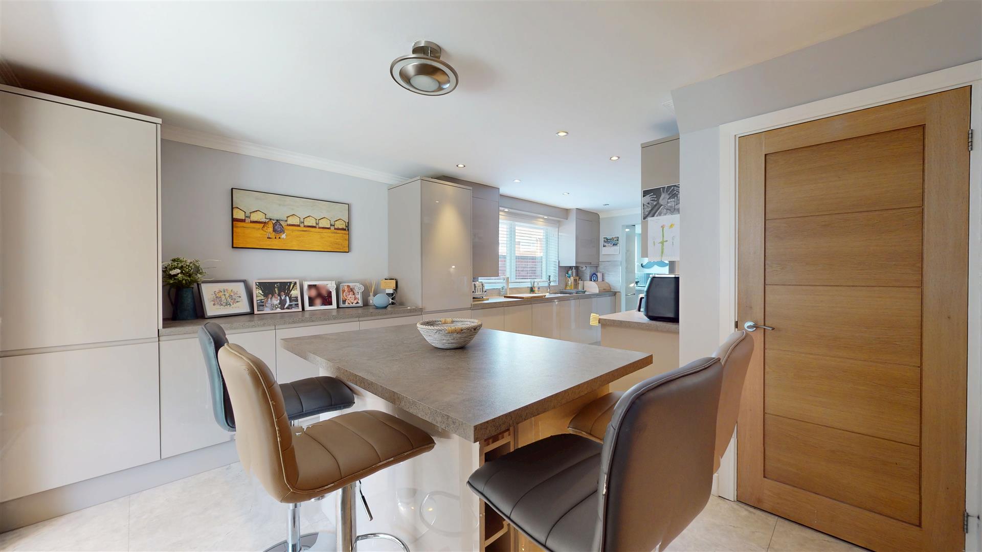 4 bed property in Windmill Hill Drive, Milton Keynes